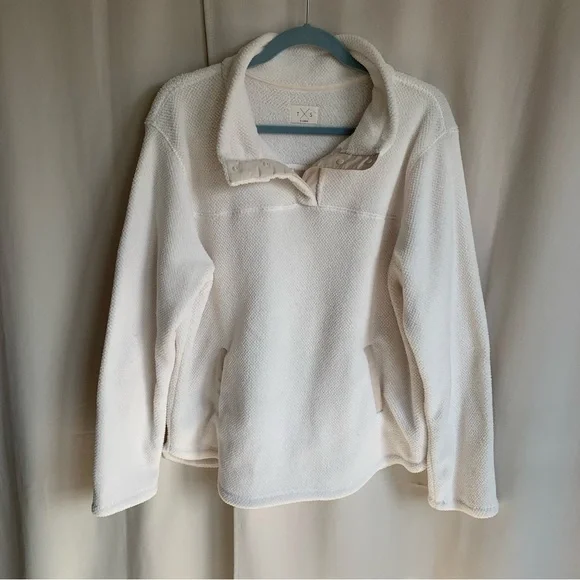 Fleece Pullover - Picture 2 of 8